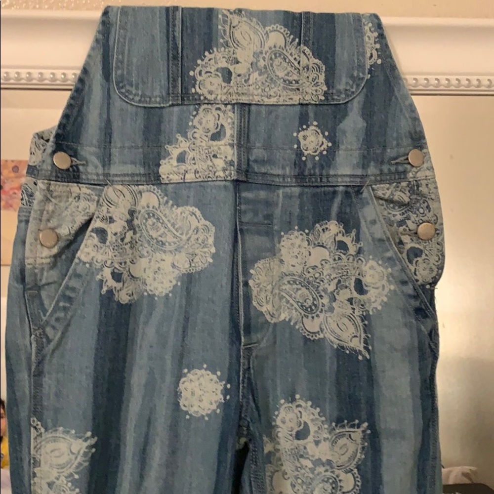 Overall denim
